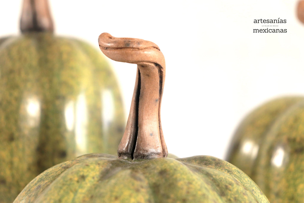 Set of 3 Pumpkins green ll Trejo