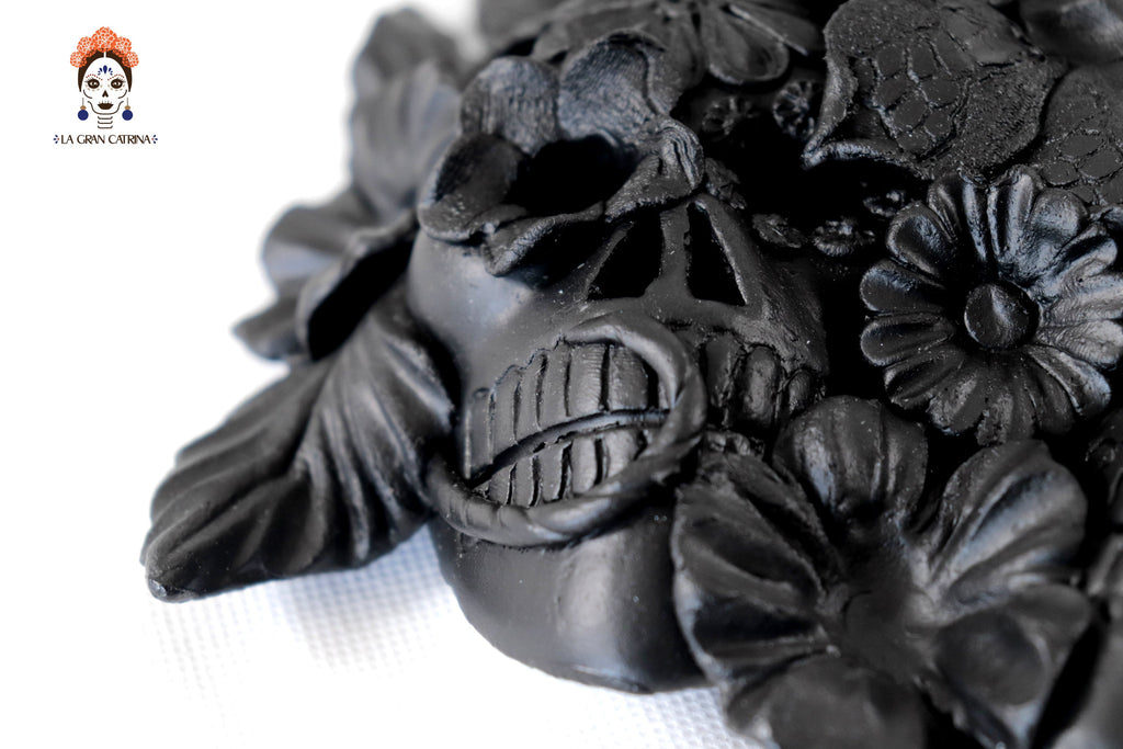 Skulls Blacks with Flowers I - 7.8 in. Brenda Capula