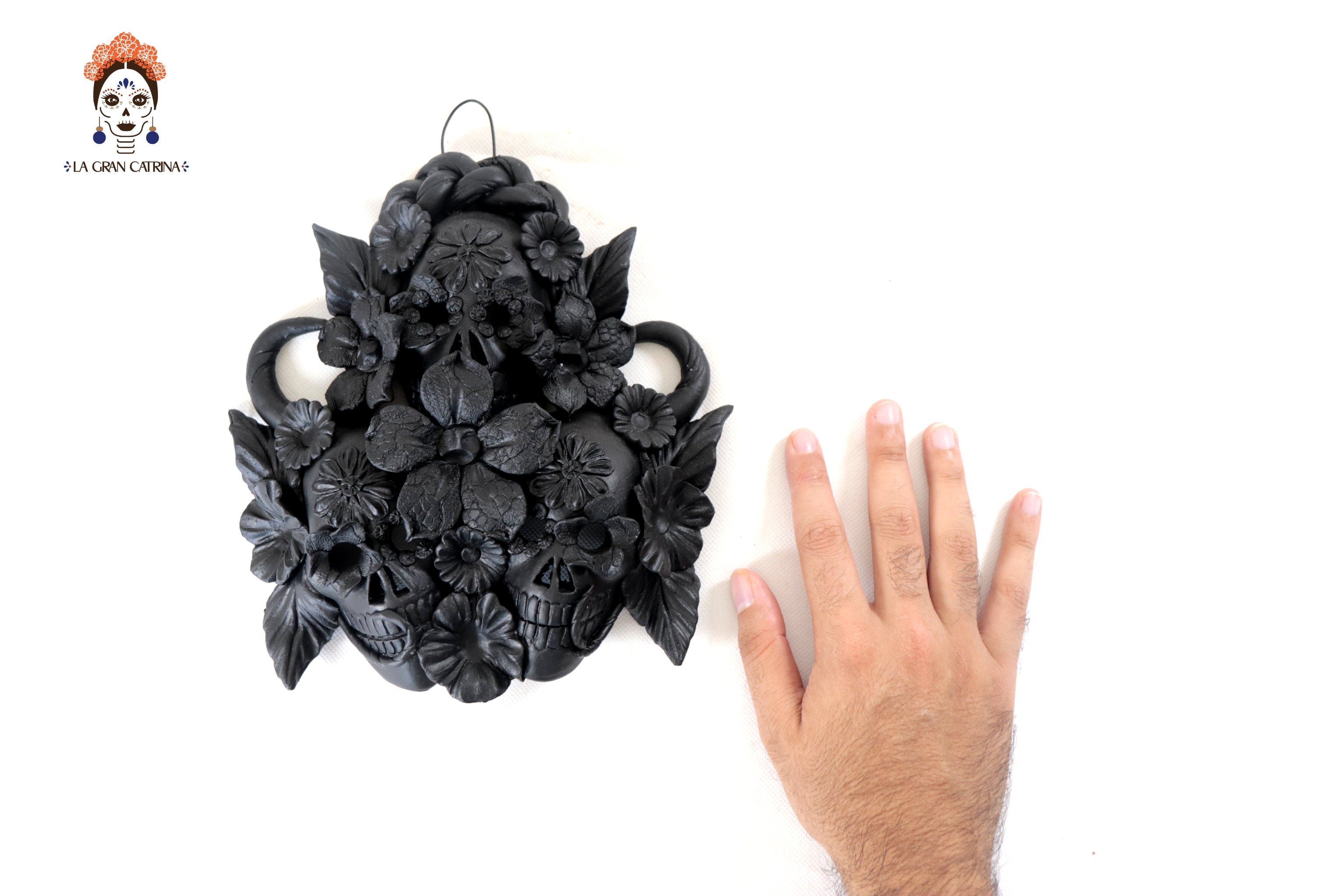 Skulls Blacks with Flowers I - 7.8 in. Brenda Capula