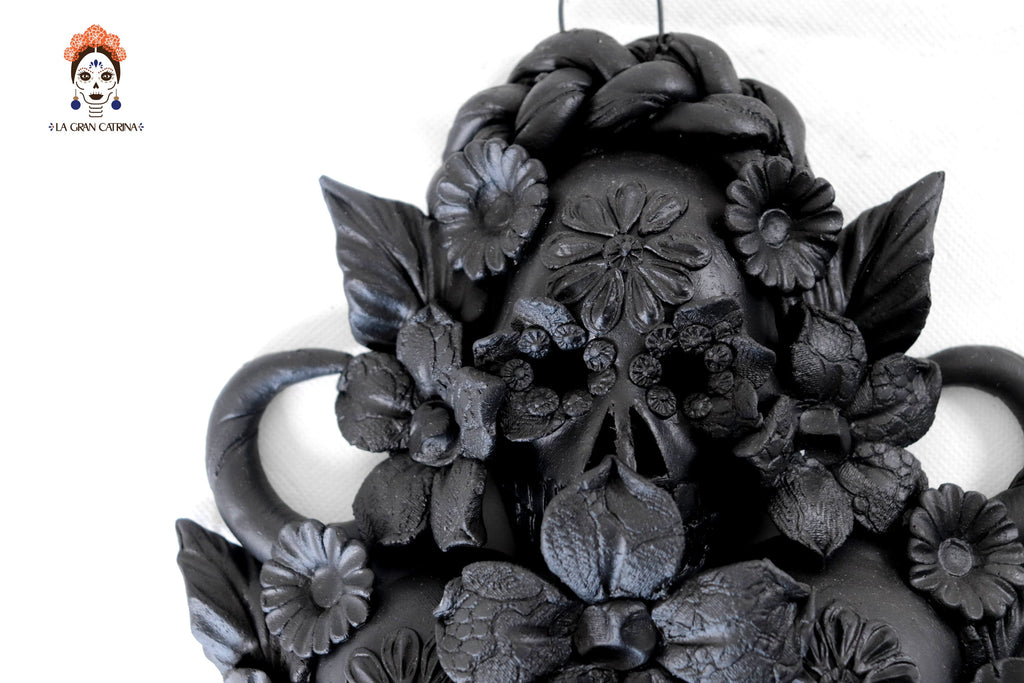 Skulls Blacks with Flowers I - 7.8 in. Brenda Capula