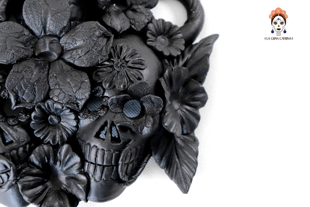 Skulls Blacks with Flowers I - 7.8 in. Brenda Capula