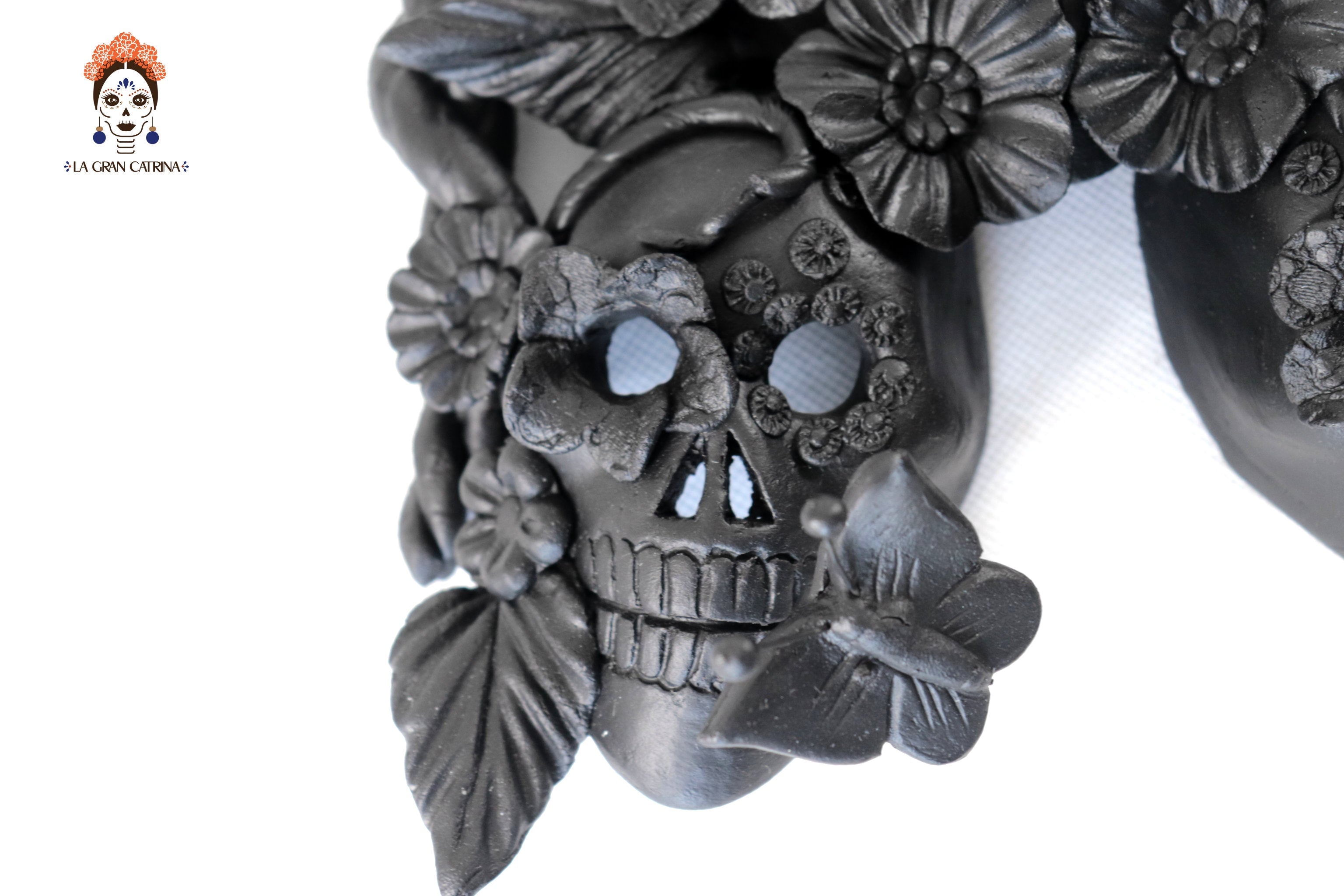 Skulls Blacks with Flowers II - 7.8 in. Brenda Capula