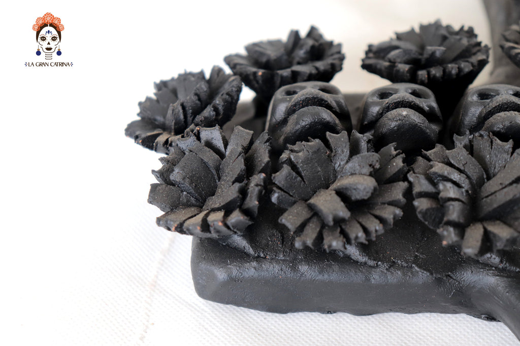 Cross Day of the Dead GranClay Black - 15.7 in. Lizbeth Cruces