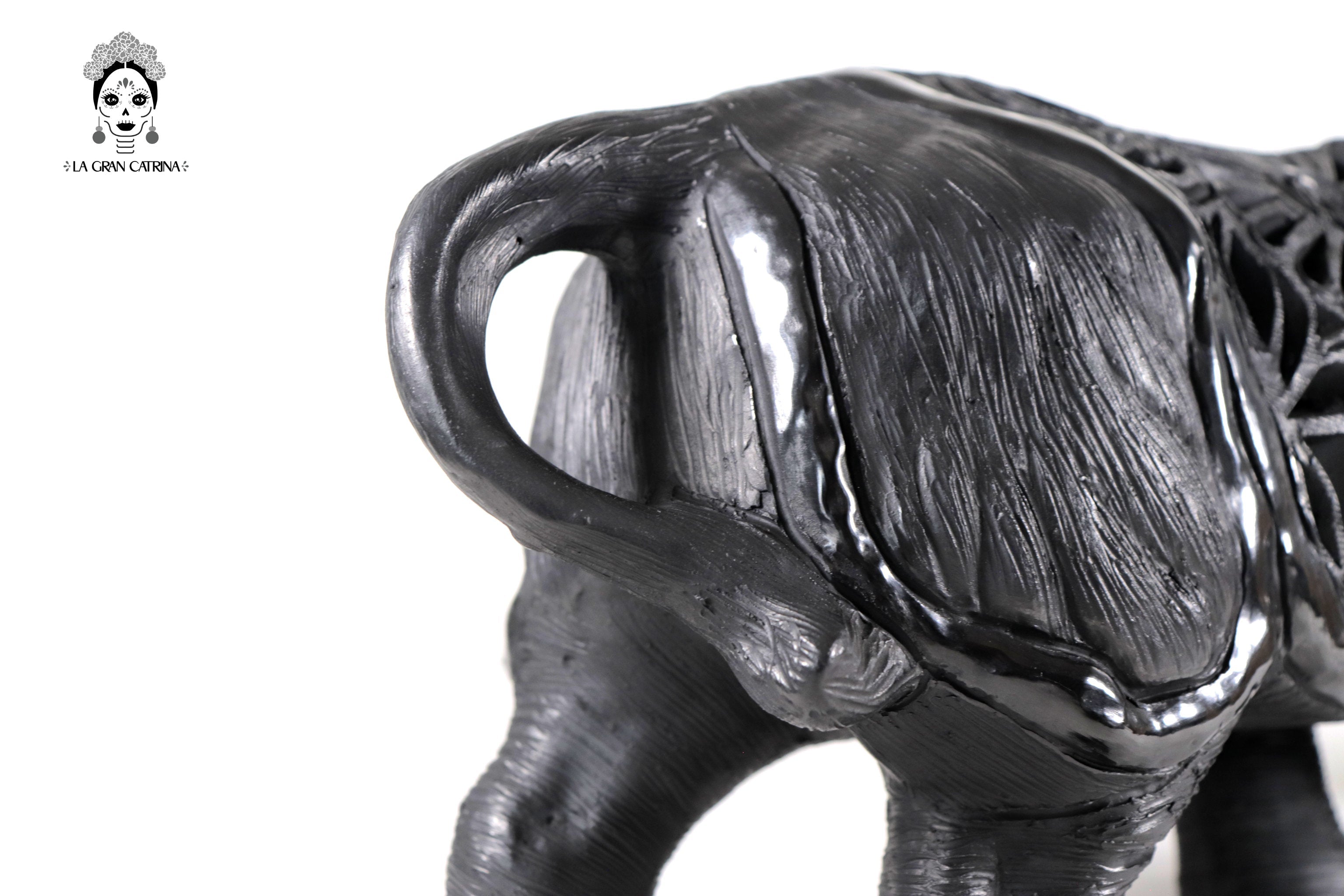 Black Clay Rhinoceros - 7.9 in. Tere Oax