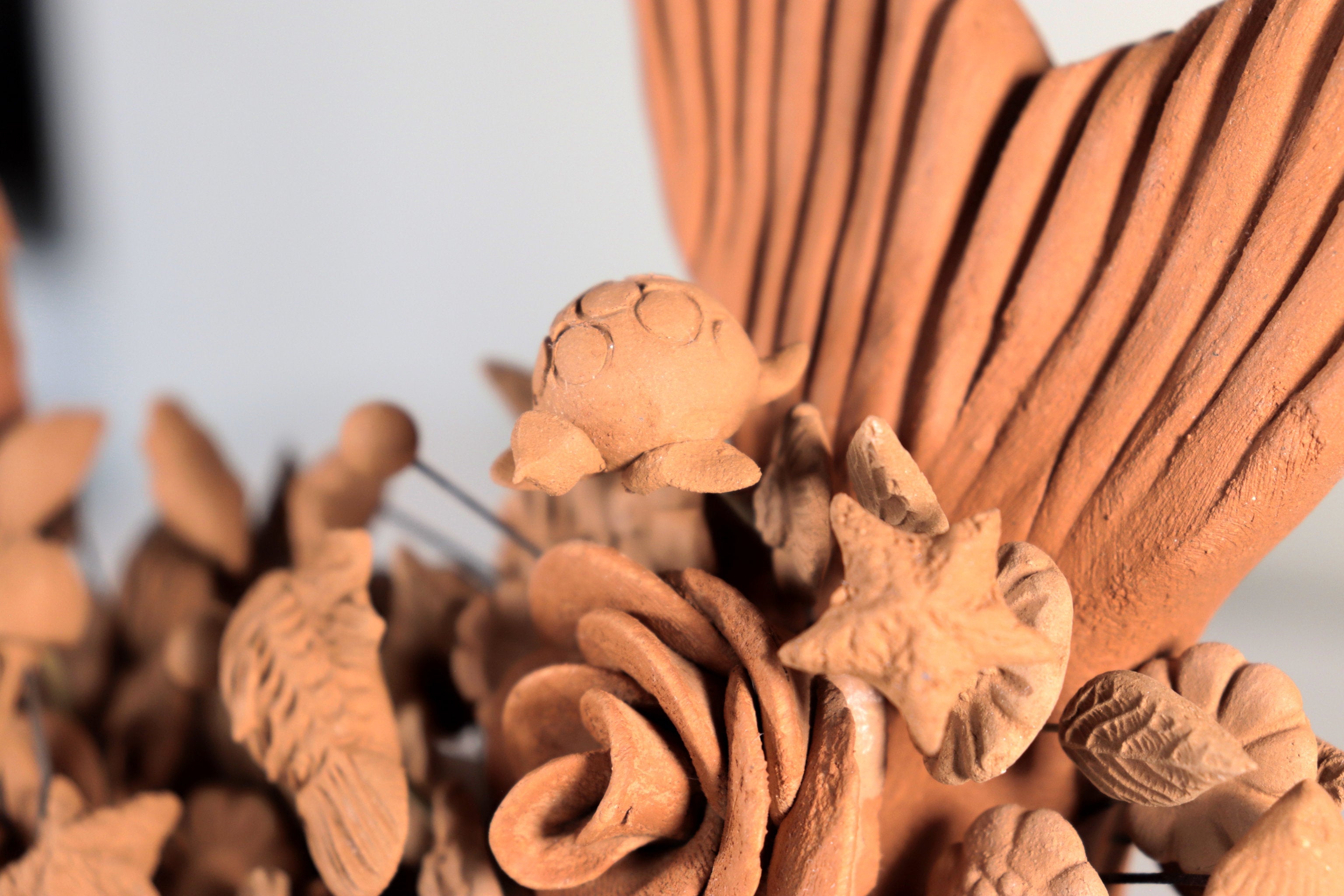 La Tlanchana of natural clay - 11.8 in. Cecilio
