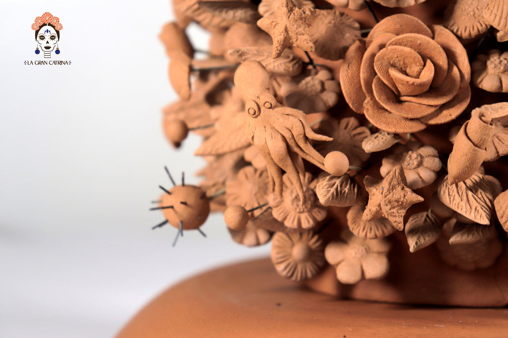 La Tlanchana of natural clay - 11.8 in. Cecilio