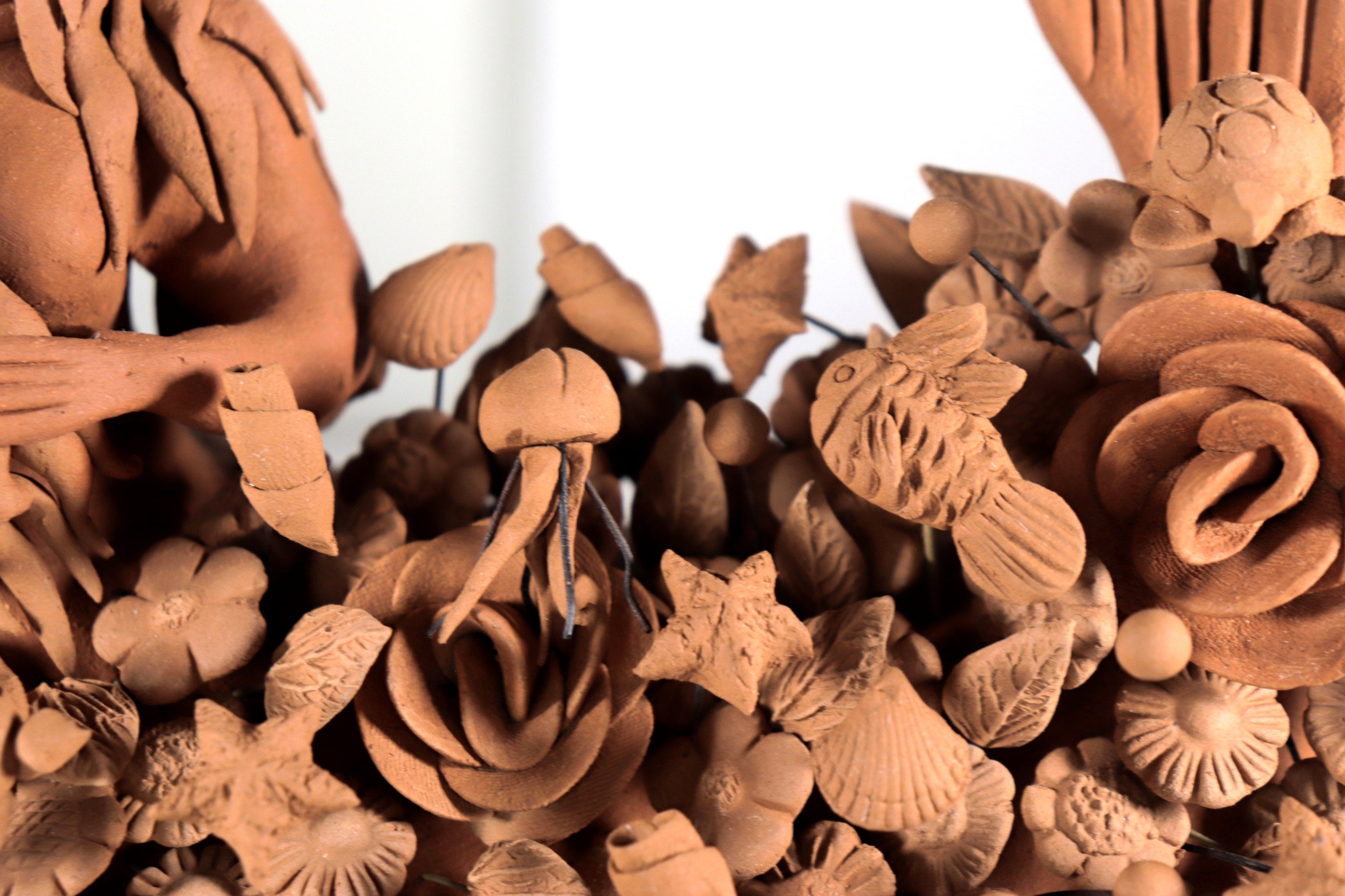 La Tlanchana of natural clay - 11.8 in. Cecilio