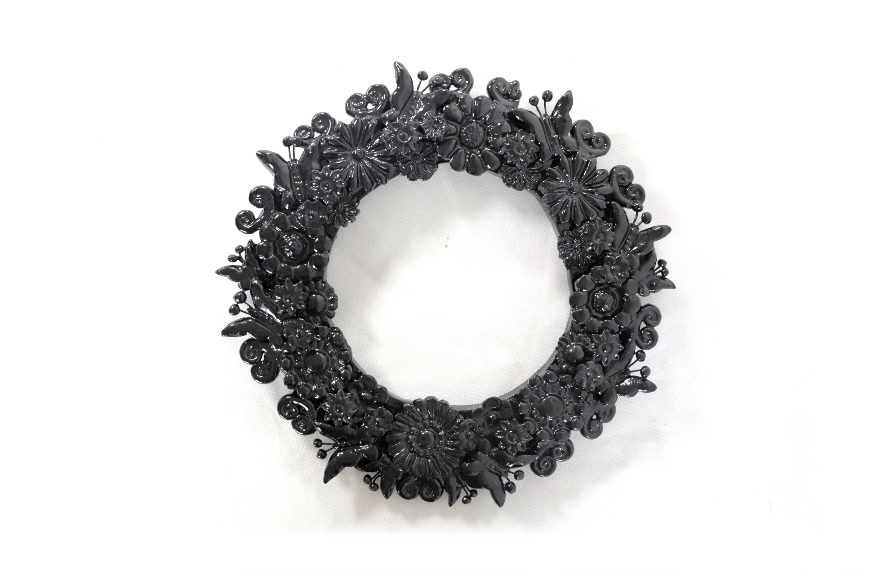 Crown black - Glazed Clay - 13 in. Tereri
