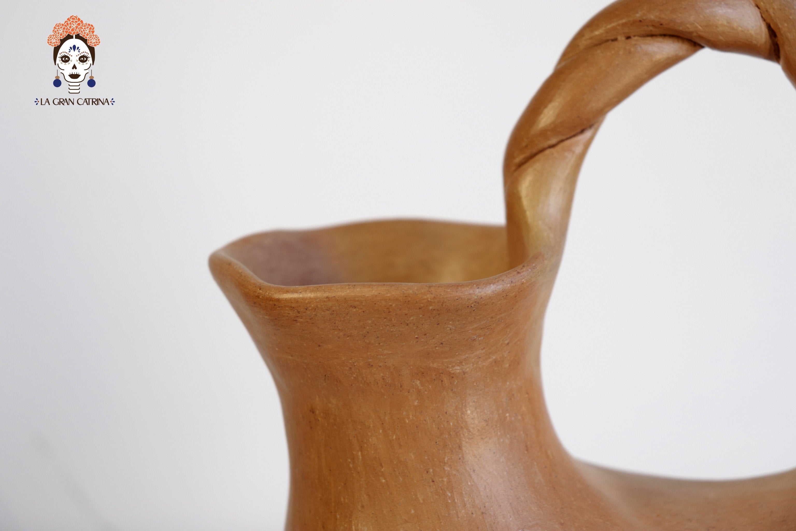 Vessel Ancestral Mixe with 2 openings opossum-tail handle - 12.2 in. Silvia Mixe