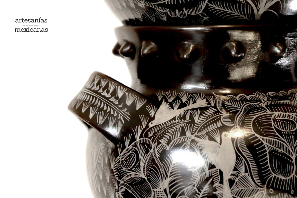 Torre of Pots - Cerámica handcrafted of Huancito - 67.5 in. Huancito