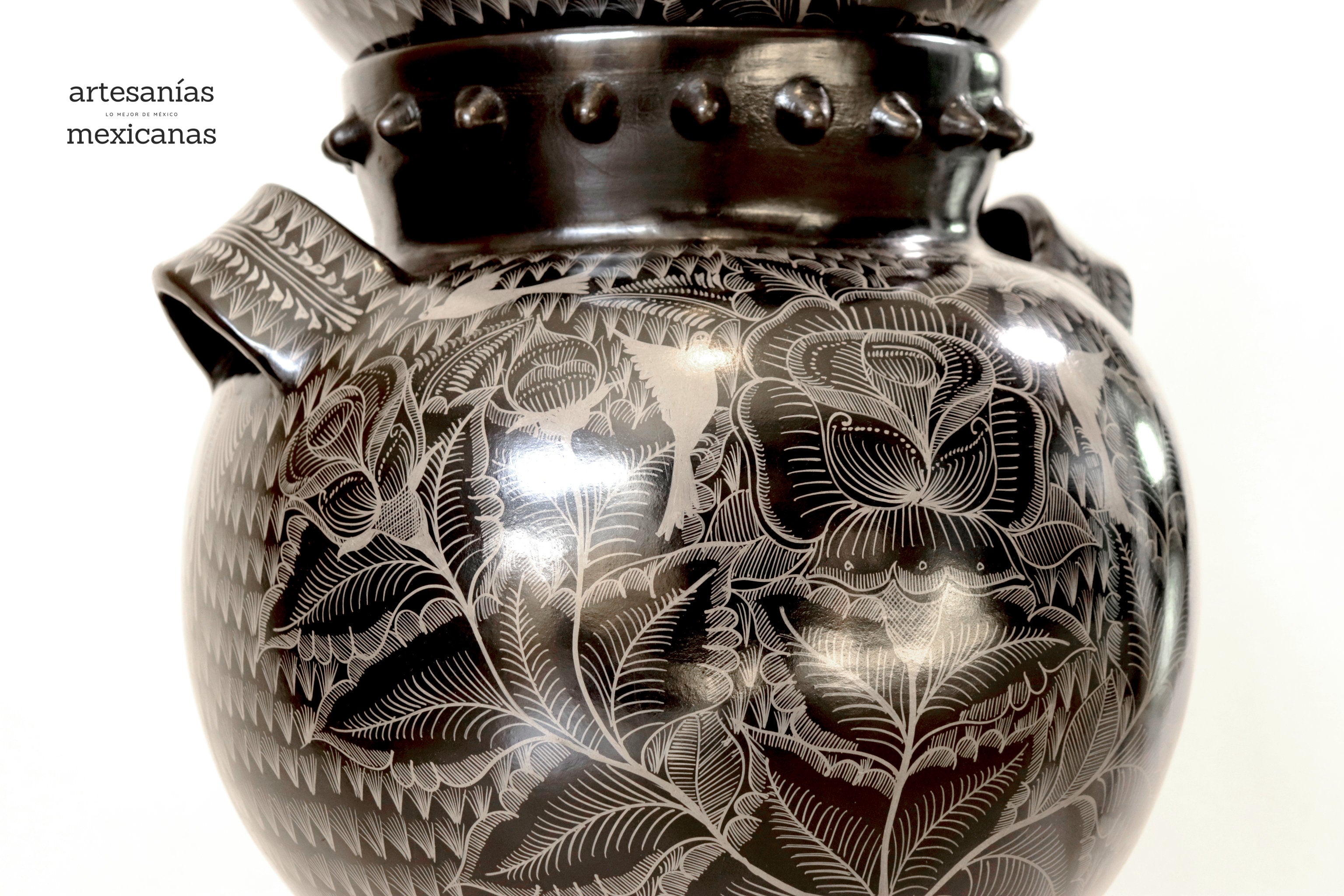 Torre of Pots - Cerámica handcrafted of Huancito - 67.5 in. Huancito