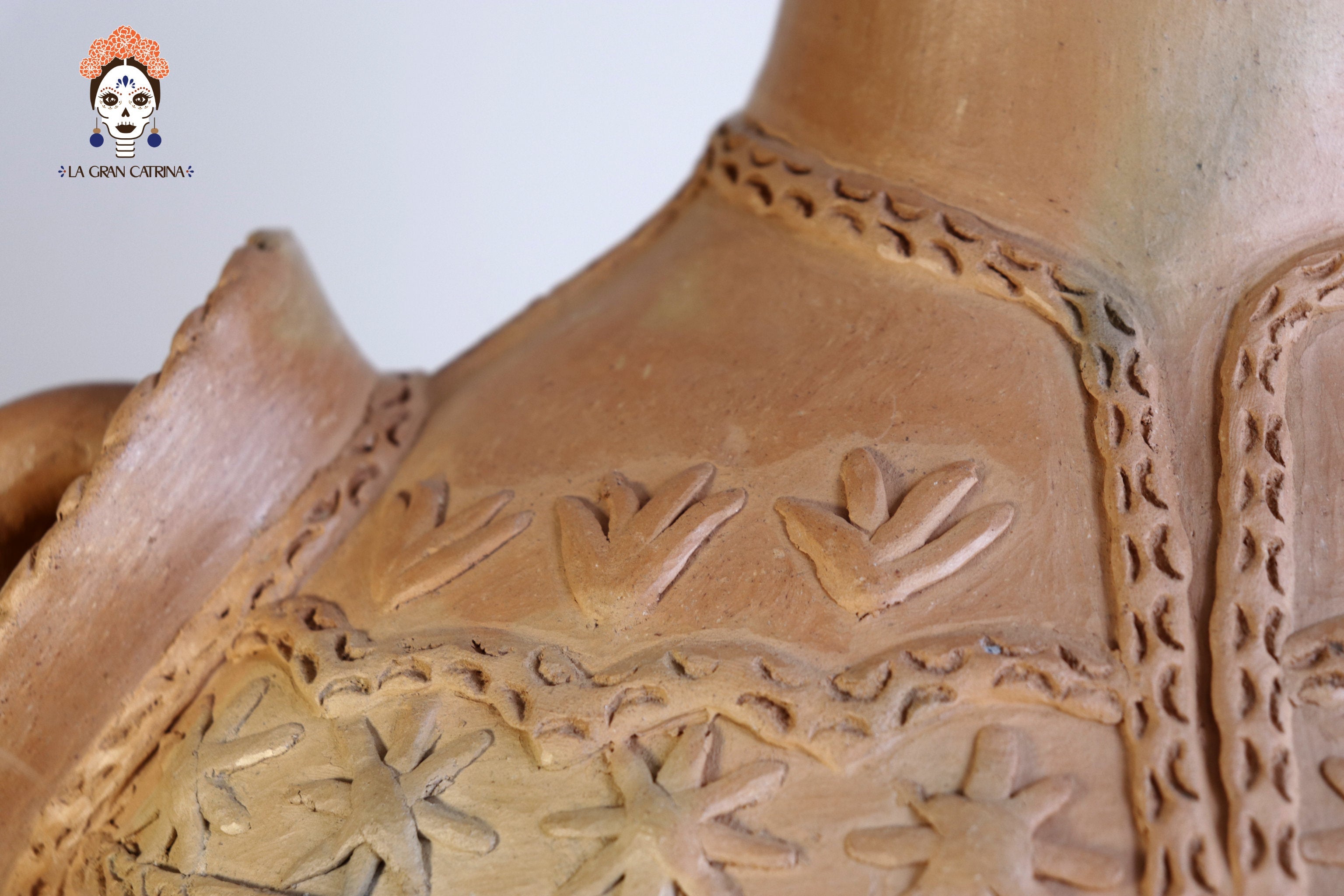 Vessel Mixe Tlahui Huipil of Natural Clay - 23.6 in. Silvia Mixe
