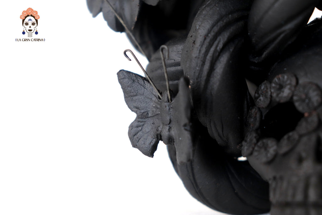 Skull black with Butterflies and Pumpkins - 5.7 in. Yuliana Capula