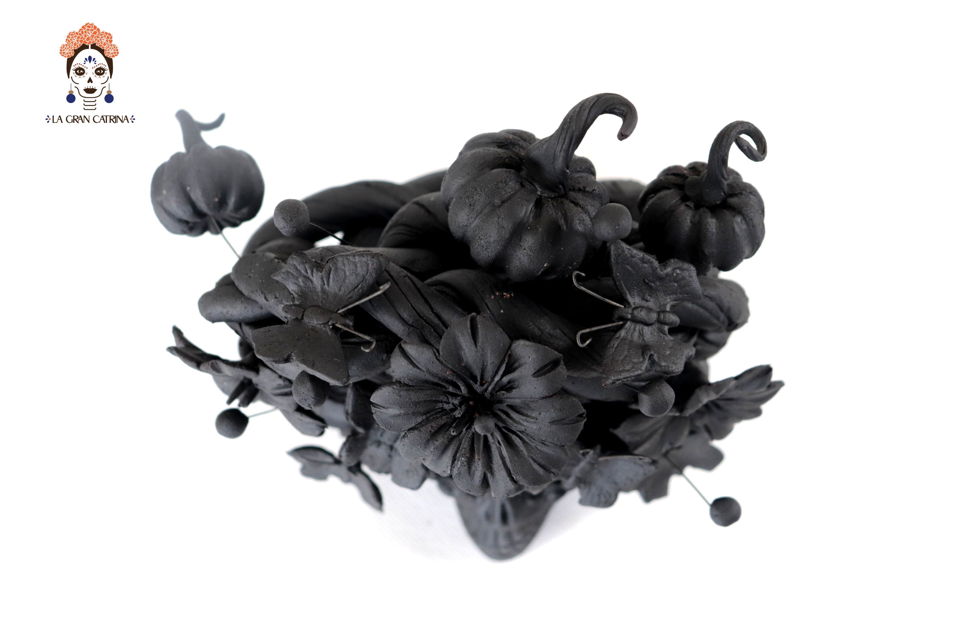Skull black with Butterflies and Pumpkins - 5.7 in. Yuliana Capula