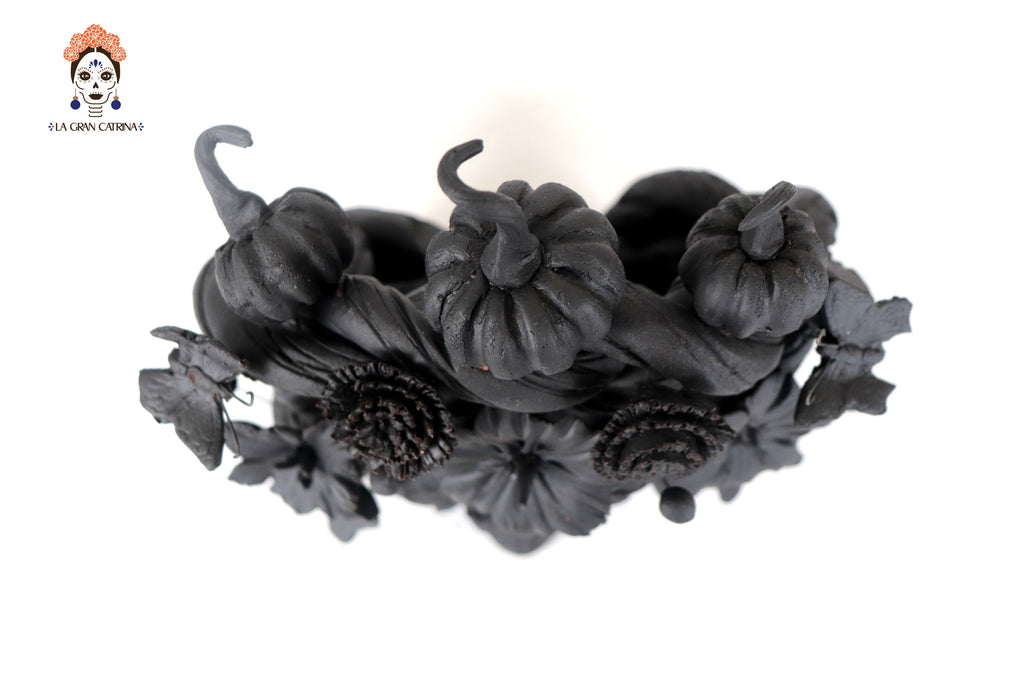 Skull black with Butterflies and Pumpkins II - 5.7 in. Yuliana Capula