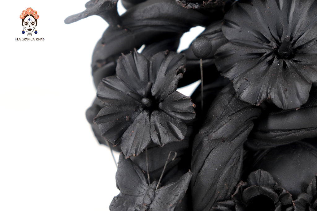 Skull black with Butterflies and Pumpkins II - 5.7 in. Yuliana Capula