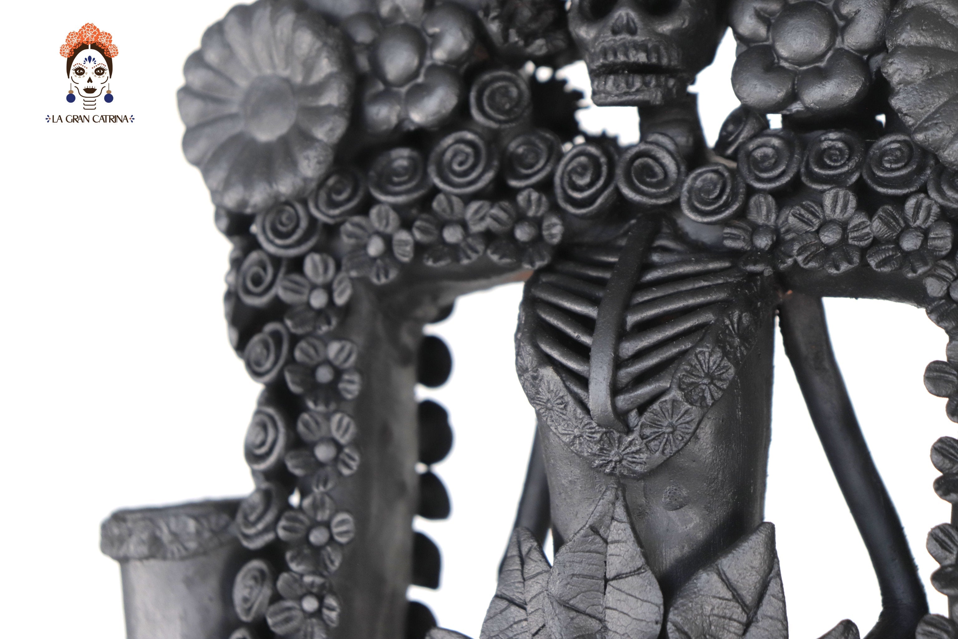Candleholder Tallr Skull Floral Black Clay - 24.4 in. - Made to Order Manuel Avalos