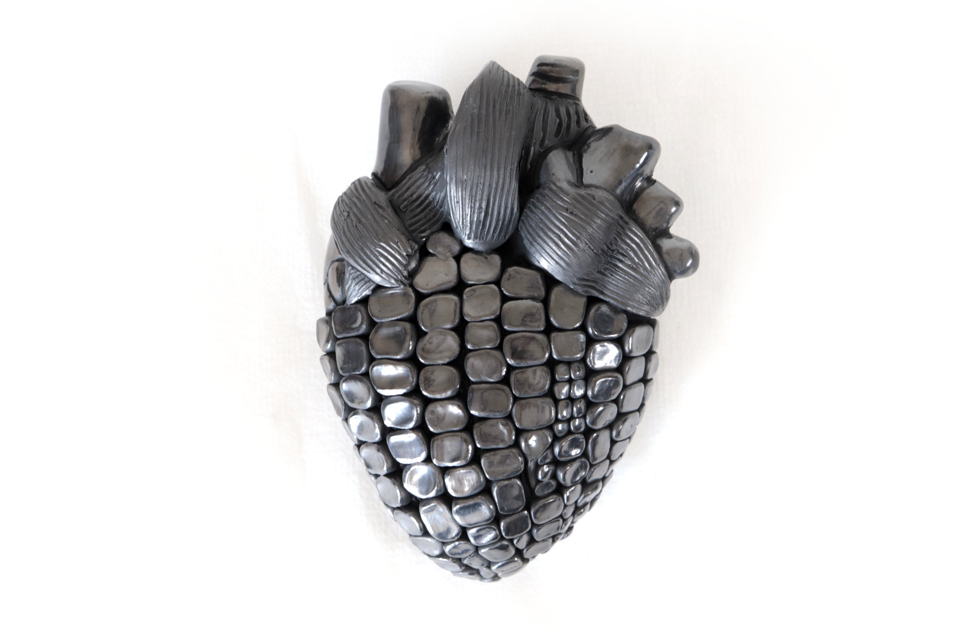 Corn Heart Model 2 - San Bartolo Black Clay 7.8 in. - in. Production Tierra Lumbre