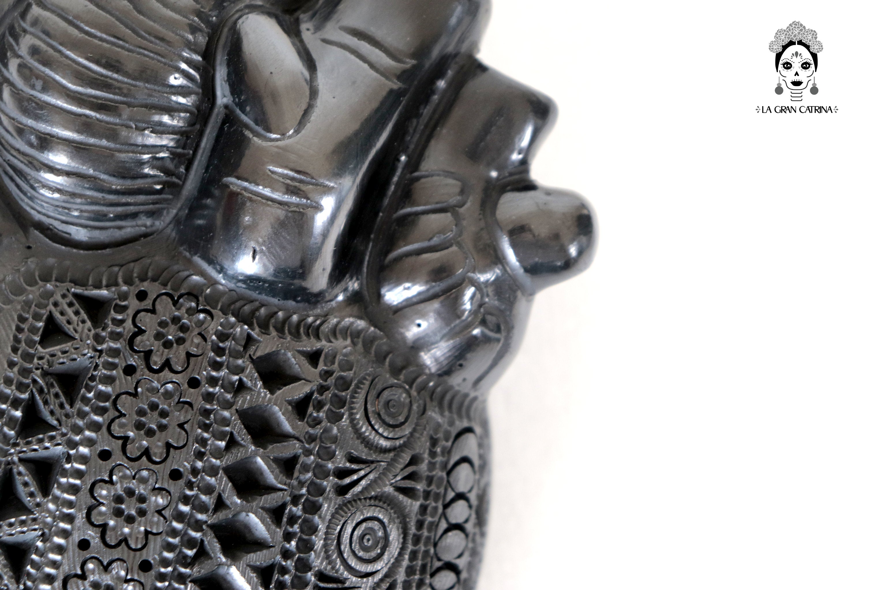 Corn Heart Model 3 - San Bartolo Black Clay 7.8 in. - in. Production Tierra Lumbre