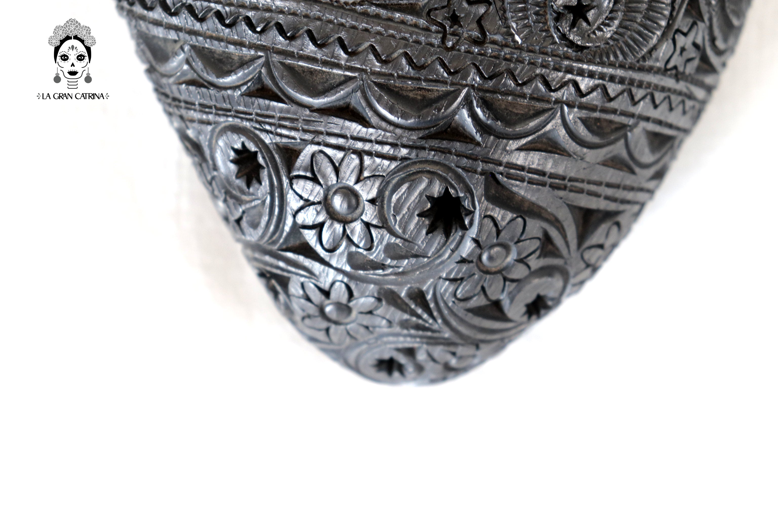 Corn Heart Model 4 - San Bartolo Black Clay 7.8 in. Tierra Lumbre