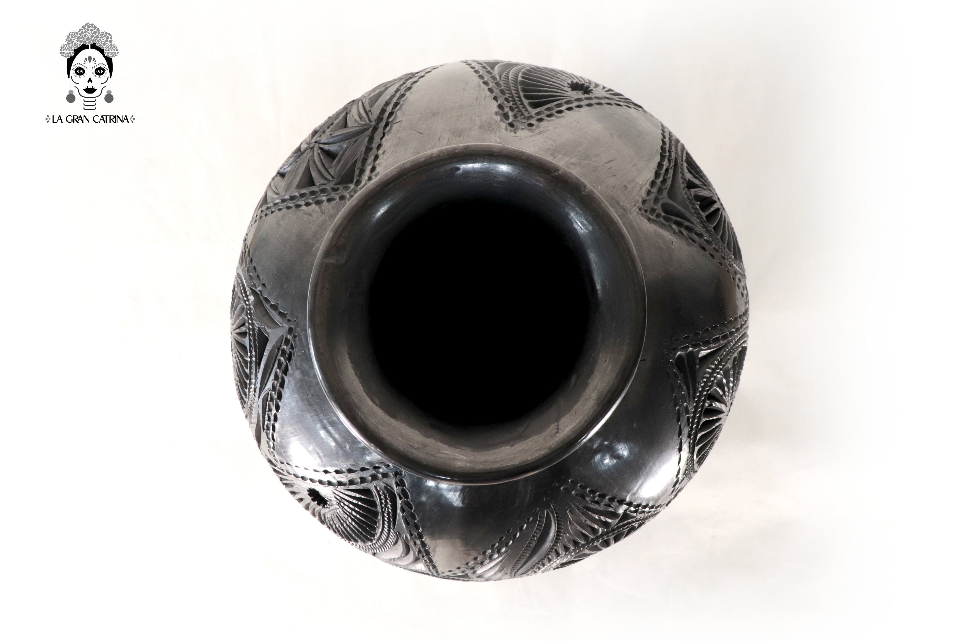 Handcrafted Black Clay Tibor Jar 13.7 in. Tere Oax