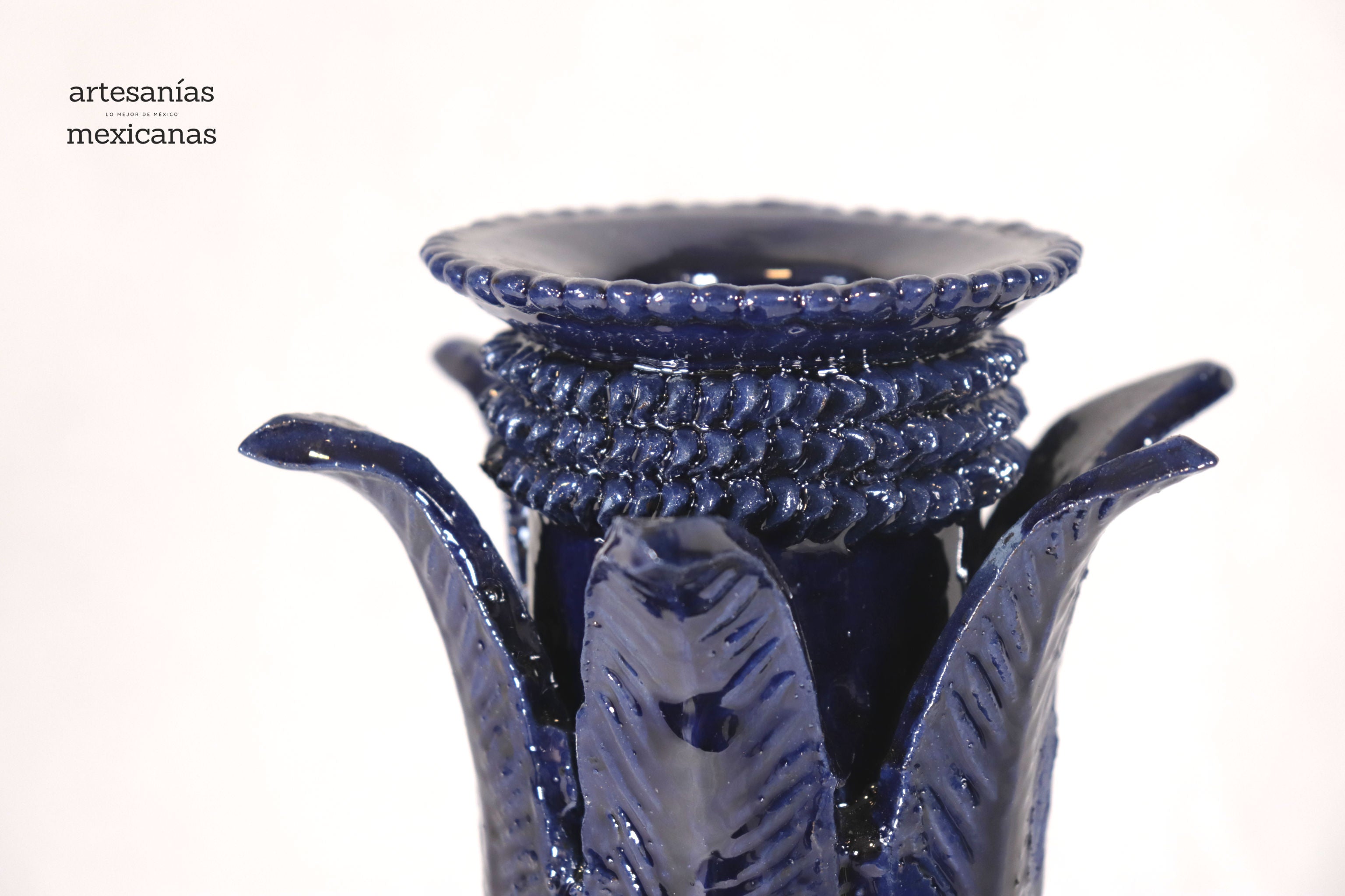 Set of 3 Candleholders Blue with leaves - Glazed Clay Juan Gtz