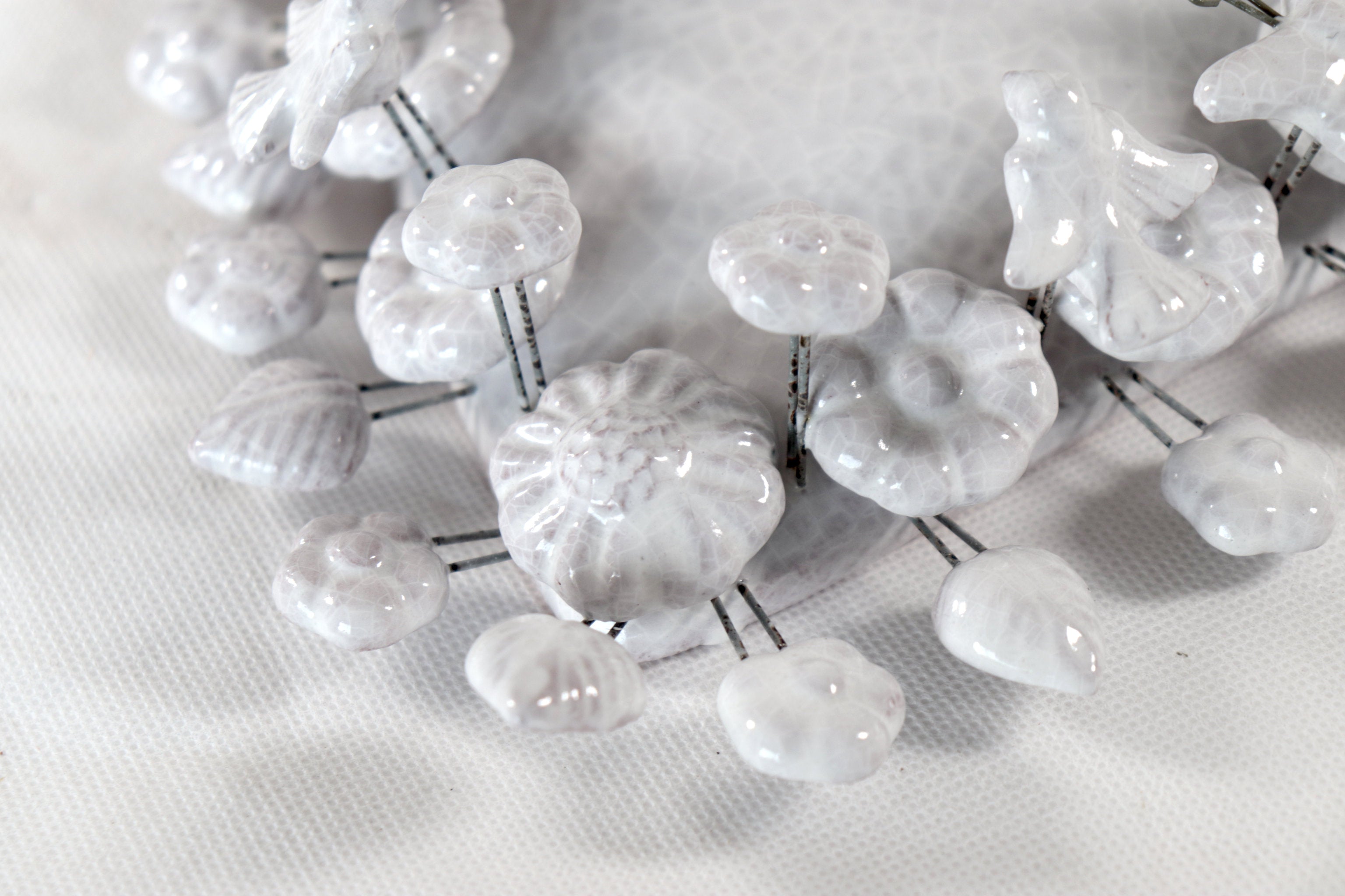 Glazed Clay Heart White with Flowers - 8.6 in. Montoya
