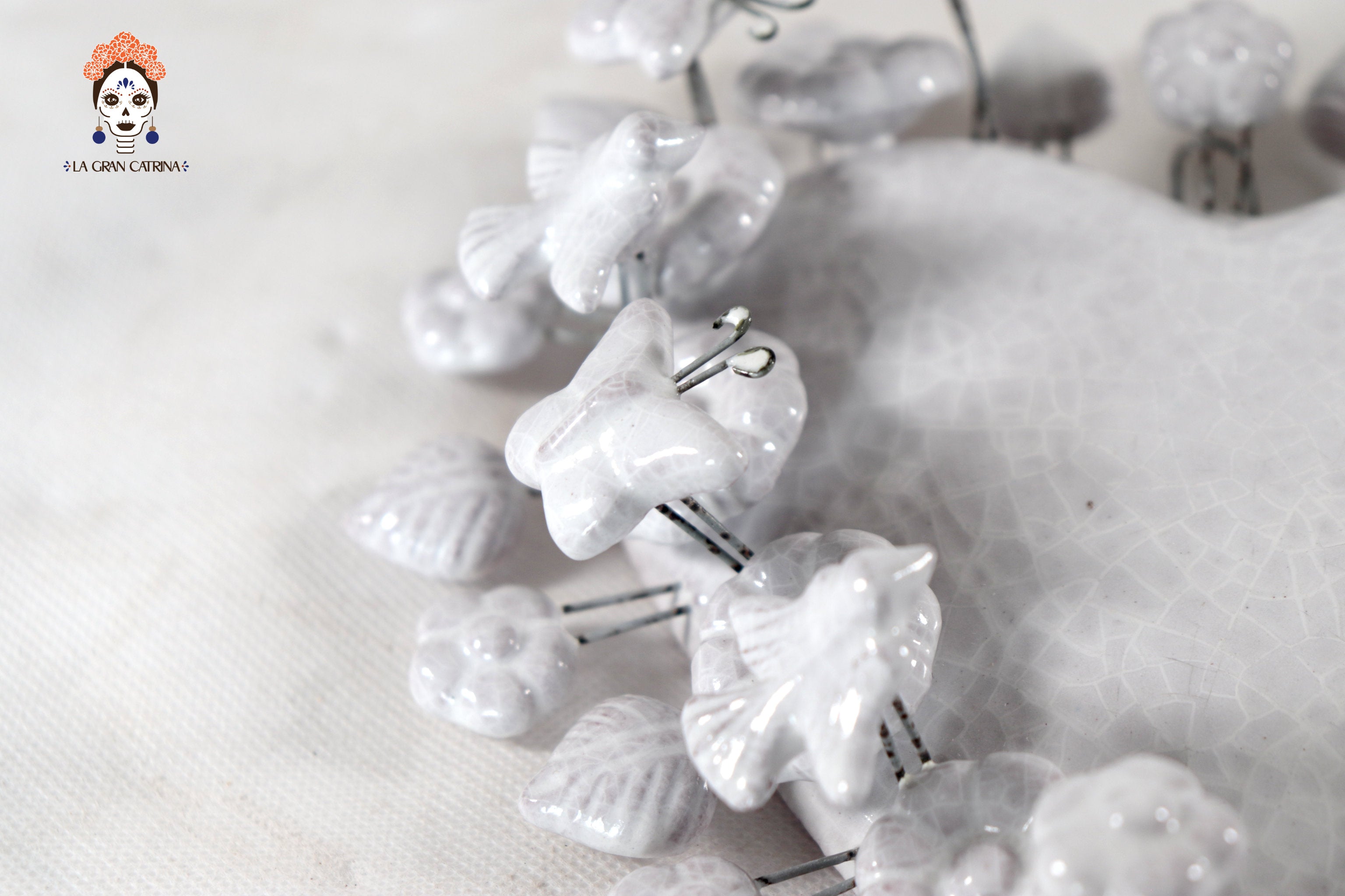 Glazed Clay Heart White with Flowers - 8.6 in. Montoya