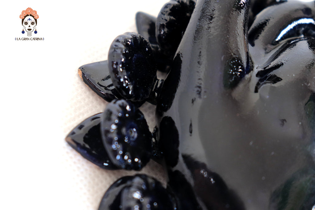 Heart Black Wall small - Glazed Clay - 4.1 in. Tiru