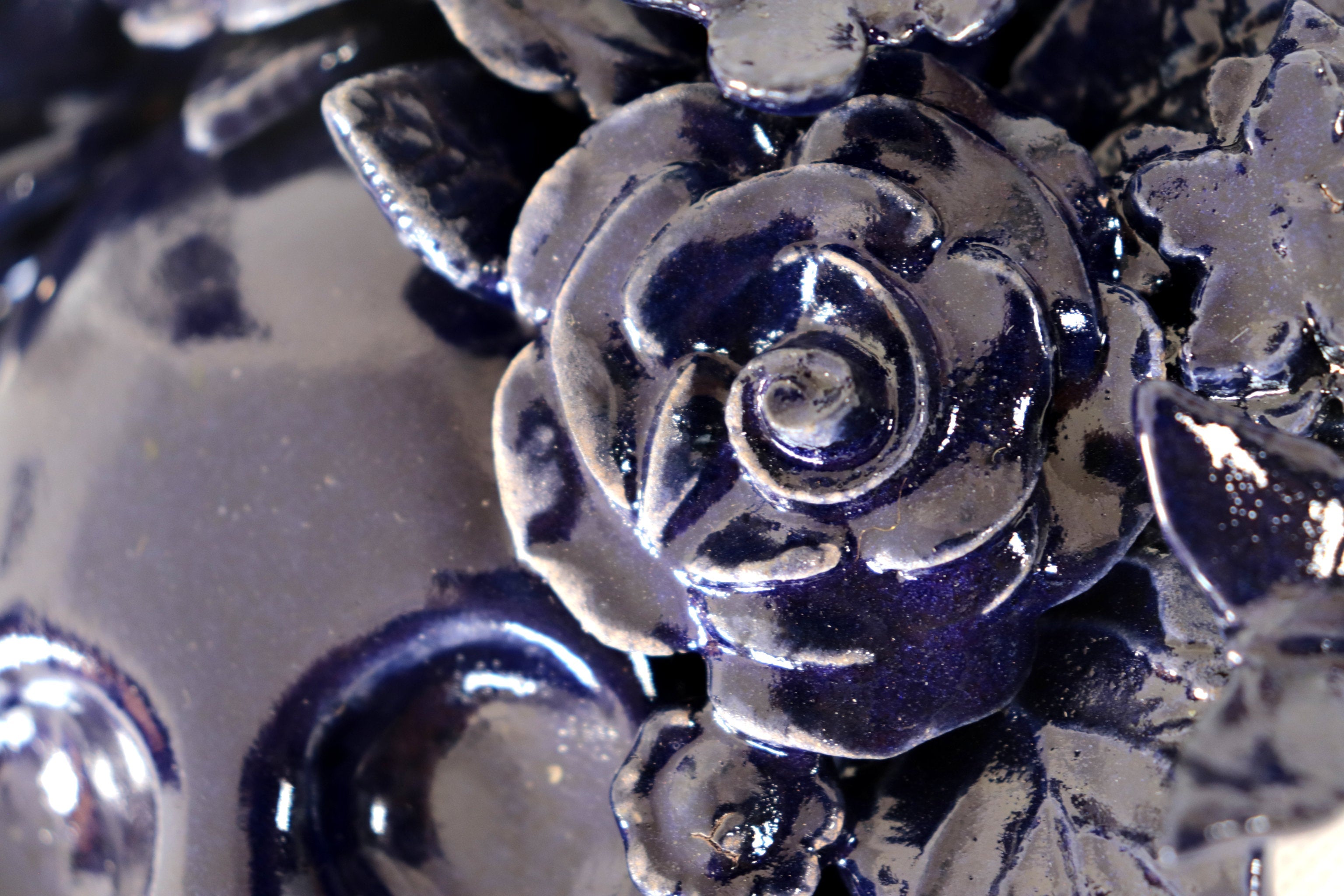 Skull Glazed Clay Blue with Flowers and Trenza II - 7.6 in. Tiru
