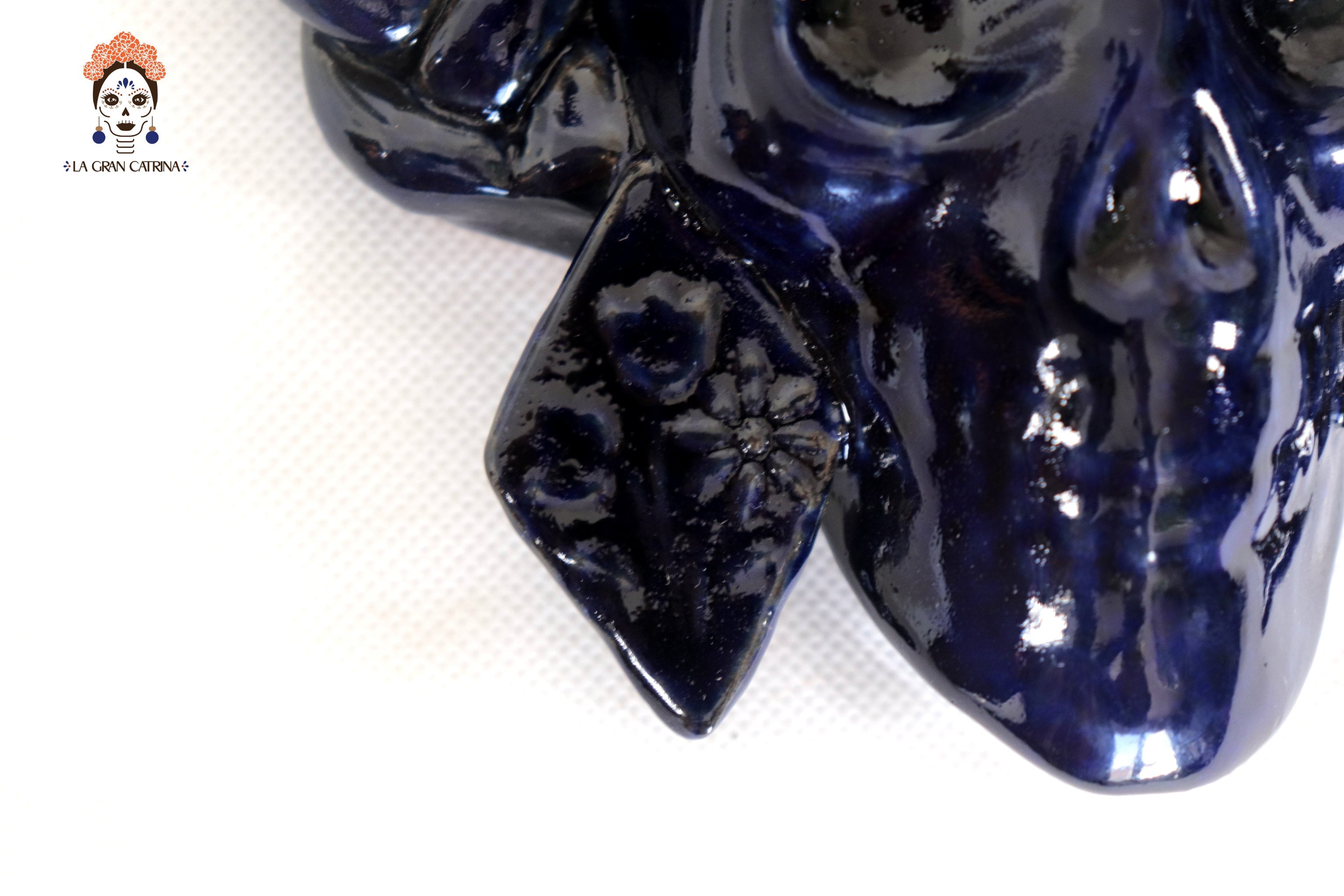 Skull Glazed Clay Blue with Flowers and Trenza - 7.6 in. Tiru