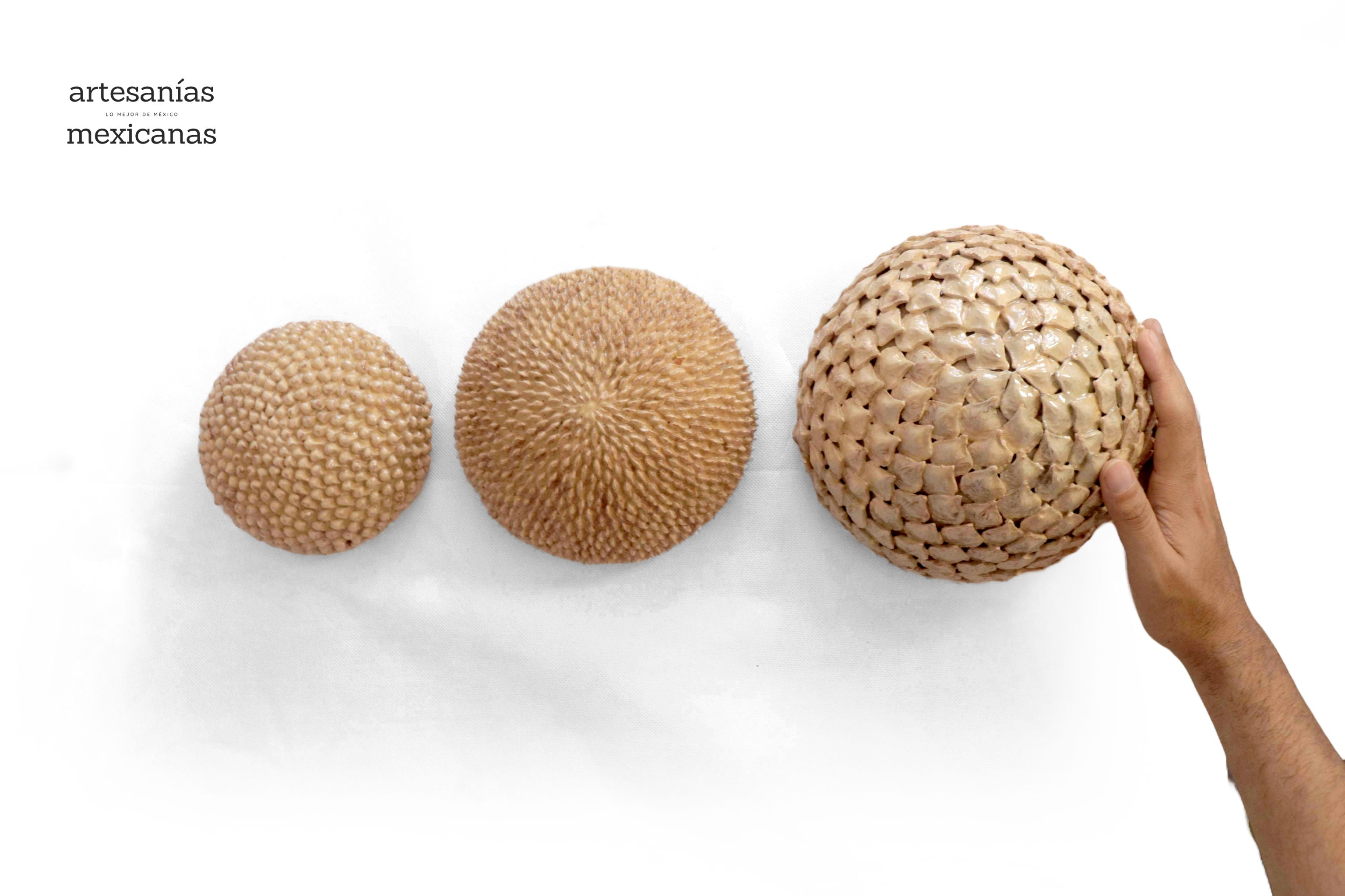 Spheres vidriadas beige Wall Aristeo Gtz