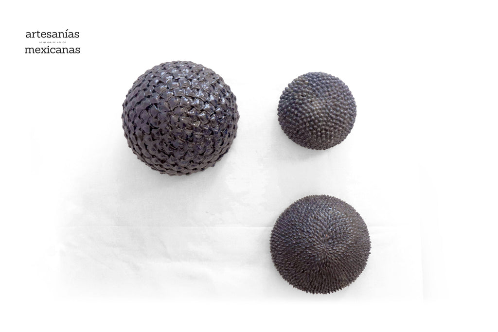 Spheres vidriadas Blue Wall - in. Production Aristeo Gtz