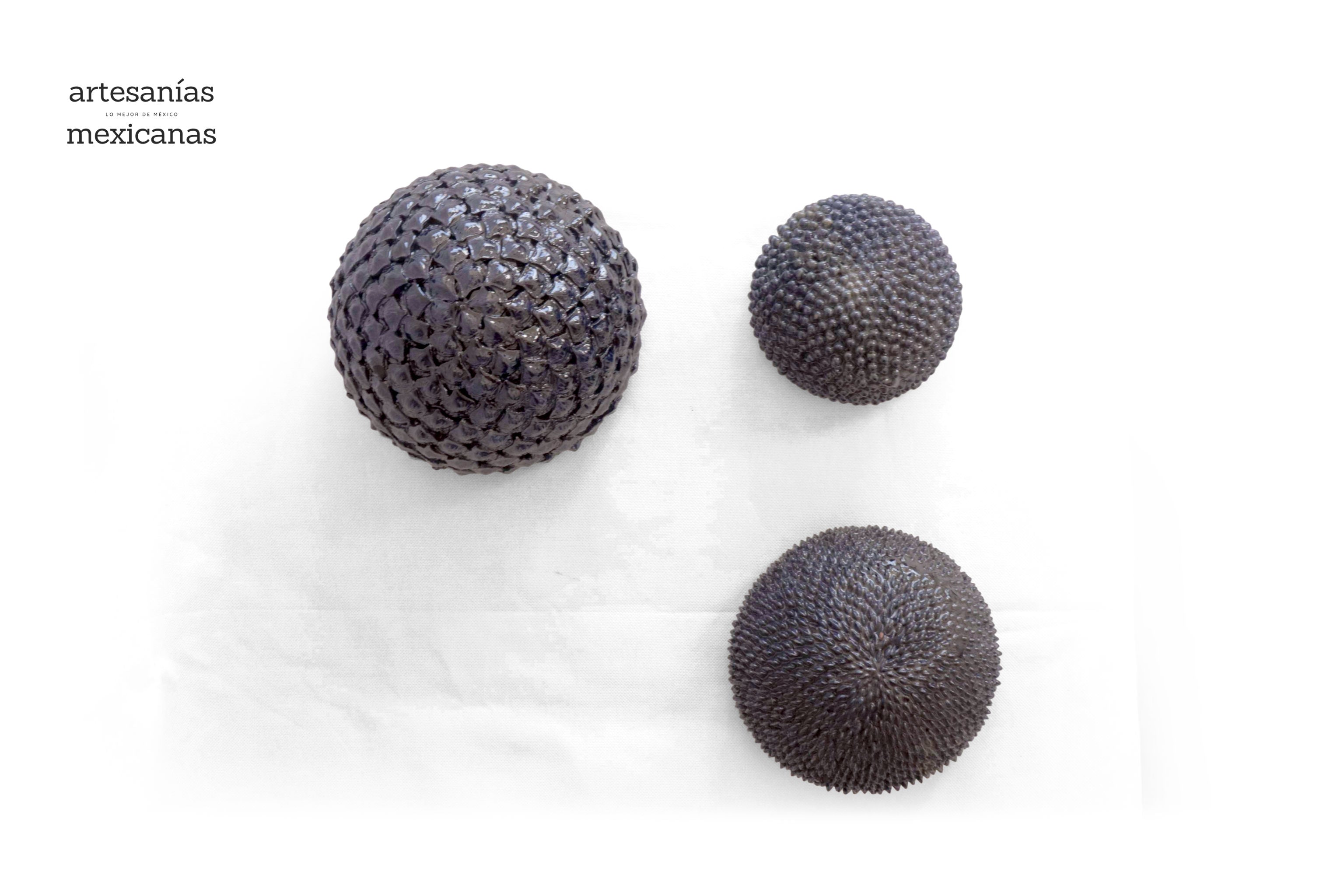 Spheres vidriadas Blue Wall - in. Production Aristeo Gtz