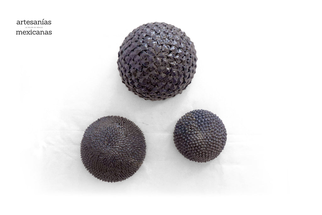 Spheres vidriadas Blue Wall - in. Production Aristeo Gtz