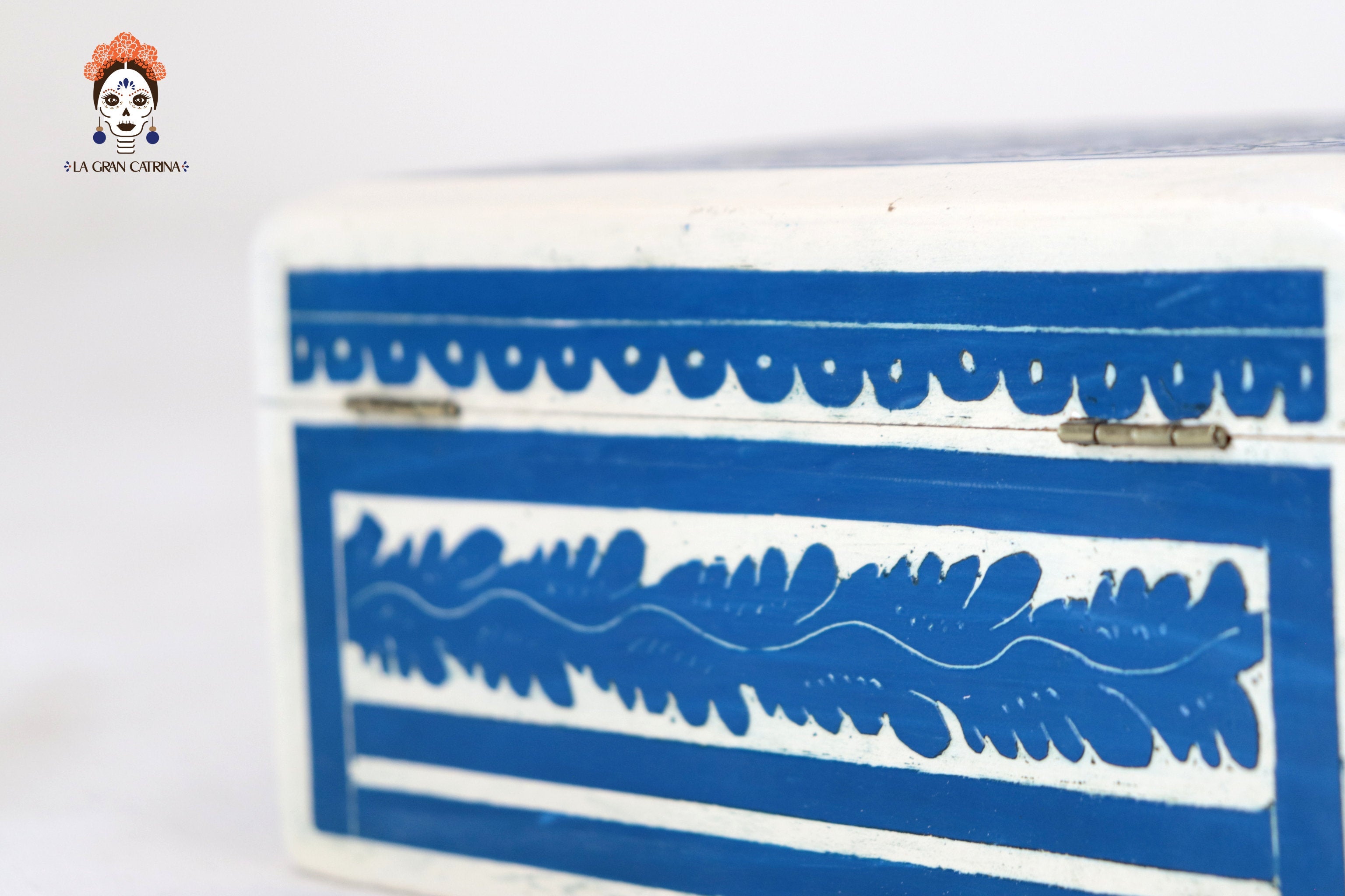 Small White Olinalá Handcrafted Box - 5.7 in. Olinala