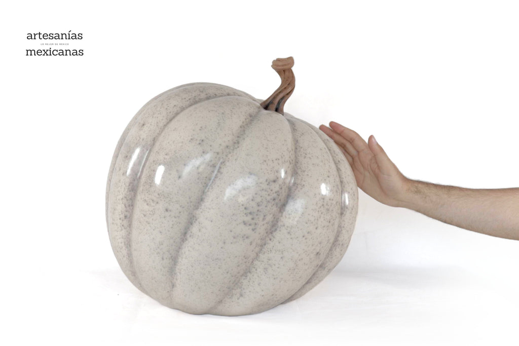 Pumpkin white large Clay - 16 in. Trejo