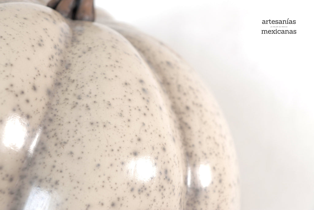 Pumpkin white large Clay - 16 in. Trejo