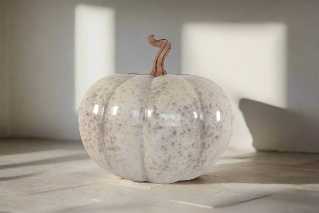 Pumpkin white large Clay - 14.5 in. Trejo