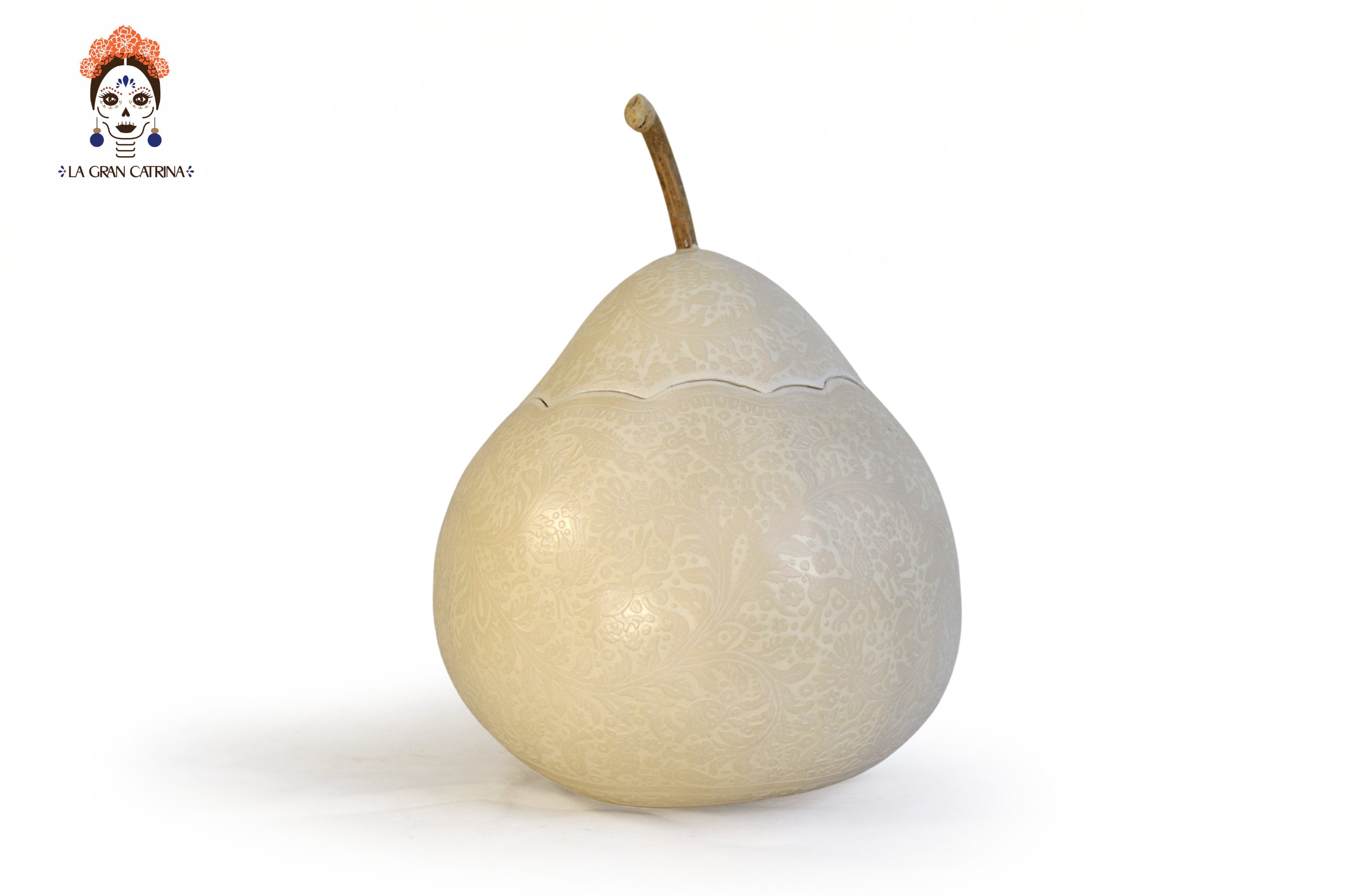 Large white artisan gourd, lacquered and sgraffito-etched, Olinalá Guerrero handmade decor
