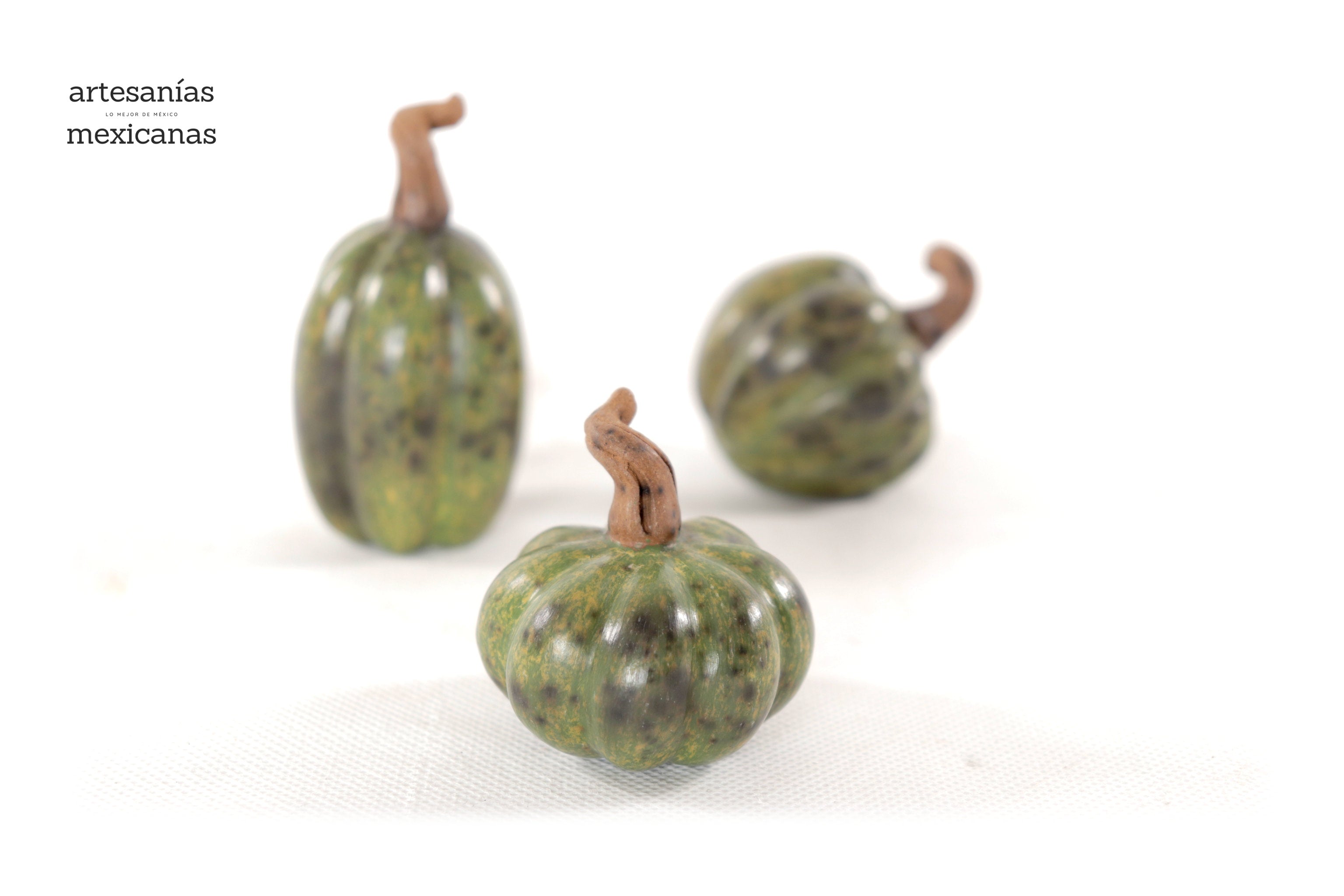 Set of 3 Pumpkins Green miniature Trejo