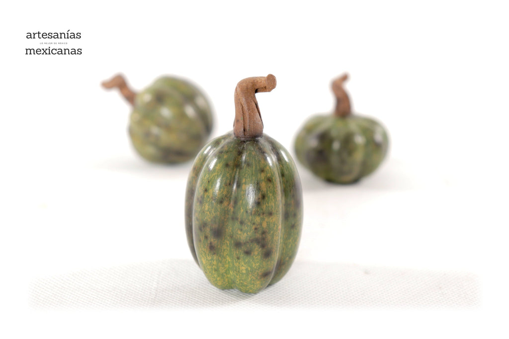 Set of 3 Pumpkins Green miniature Trejo