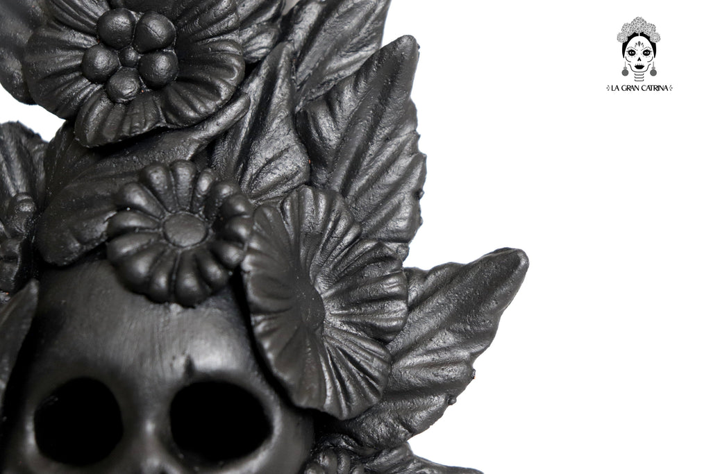 Set 3 Skulls Blacks with Flowers Clay 5.7 in. Brenda Capula