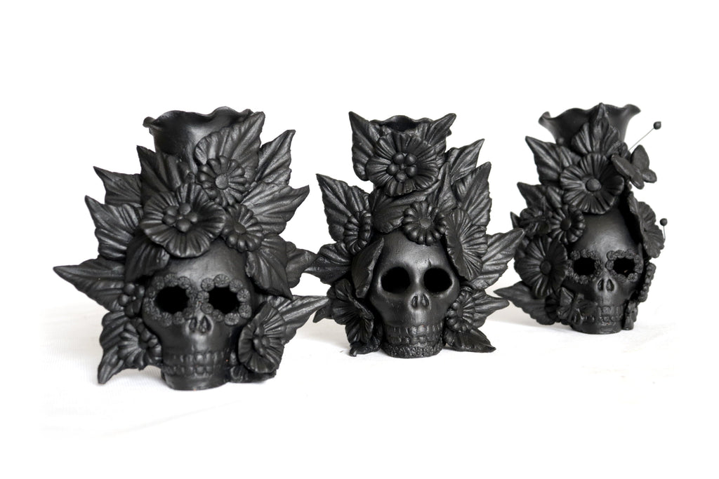 Set 3 Skulls Blacks with Flowers Clay 5.7 in. Brenda Capula