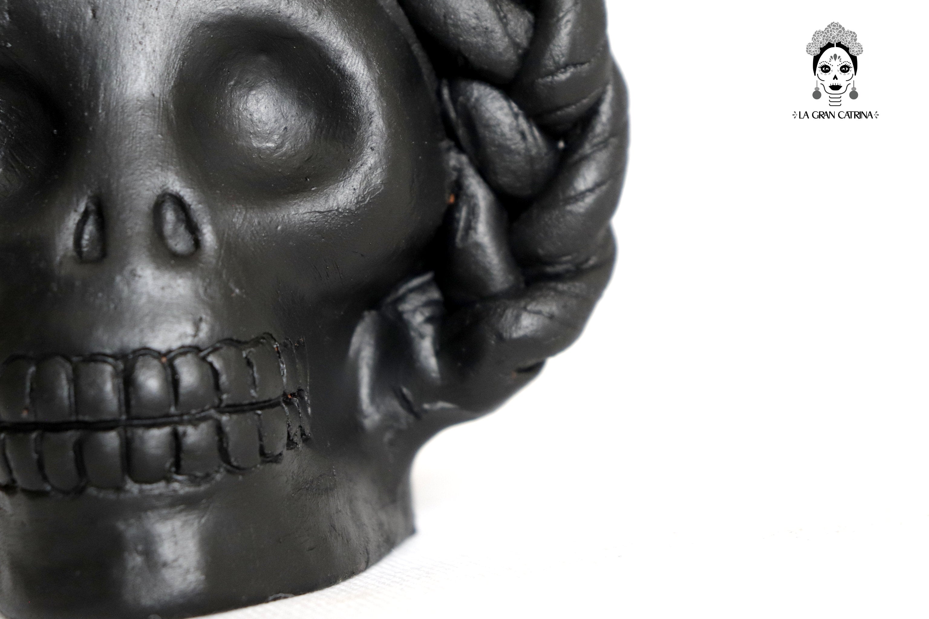 Set 3 Skulls Blacks with Trenza Clay 6.3 in. Brenda Capula