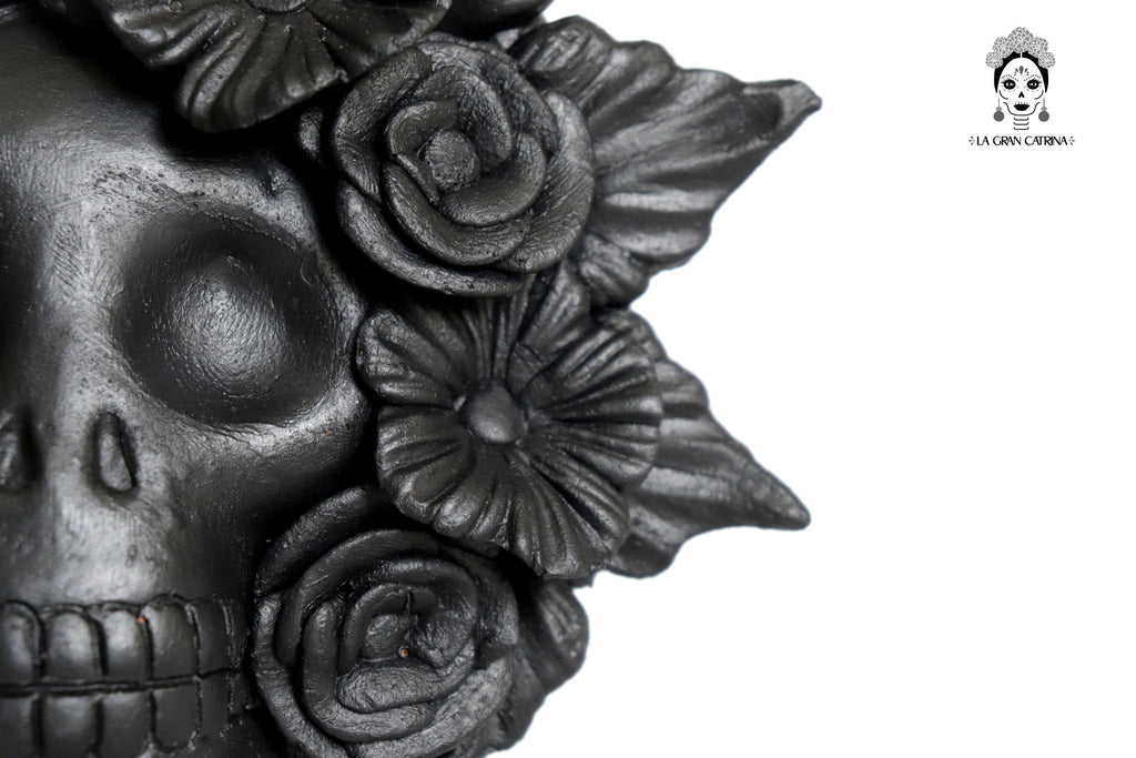 Set 3 Skulls Blacks with Trenza Clay 6.3 in. Brenda Capula