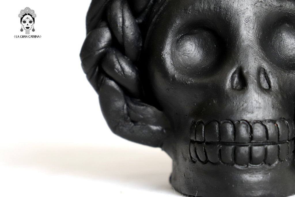 Set 3 Skulls Blacks with Trenza Clay 6.3 in. Brenda Capula
