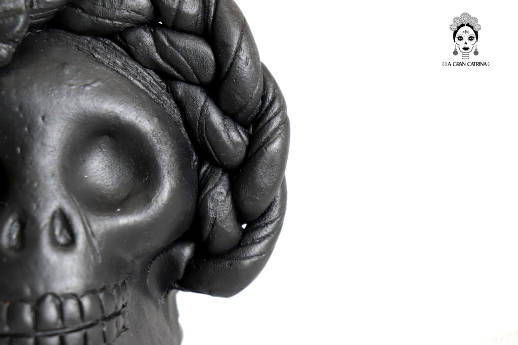 Set 3 Skulls Blacks with Trenza Clay 6.3 in. Brenda Capula