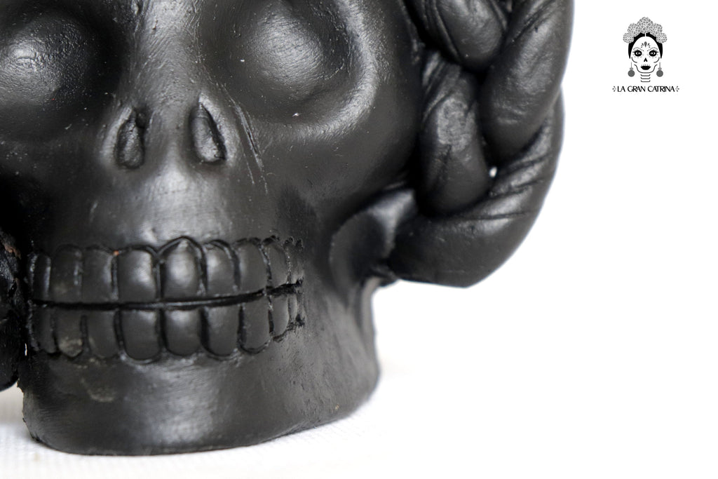 Set 3 Skulls Blacks with Trenza Clay 6.3 in. Brenda Capula