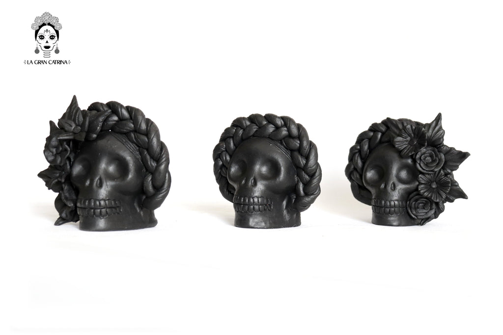 Set 3 Skulls Blacks with Trenza Clay 6.3 in. Brenda Capula